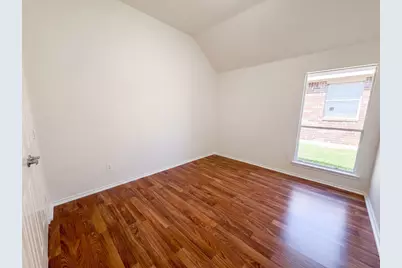 8526 Vista Grande Drive, Dallas, TX 75249 - Photo 4