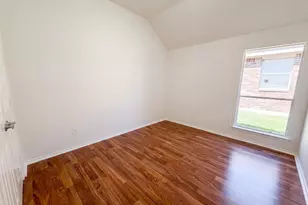 8526 Vista Grande Dr, Dallas, TX 75249 - Photo 4