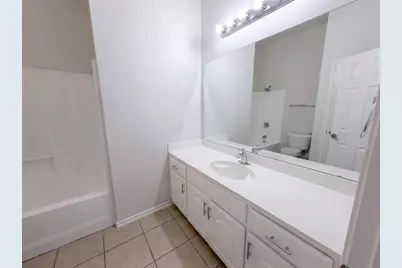 8526 Vista Grande Drive, Dallas, TX 75249 - Photo 16