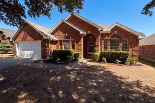 8526 Vista Grande Dr, Dallas, TX 75249 - Photo 1