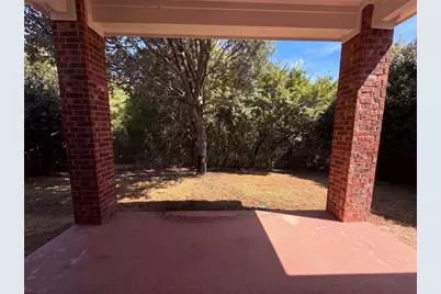 8526 Vista Grande Drive, Dallas, TX 75249 - Photo 20