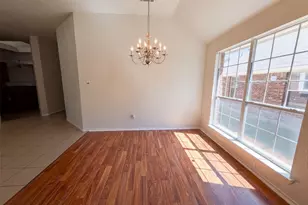 8526 Vista Grande Dr, Dallas, TX 75249 - Photo 6