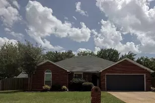 508 E Oak St, Aledo, TX 76008 - Photo 1