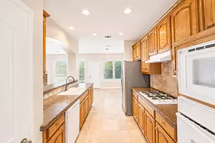 4633 Poppy Hills Dr, Frisco, TX 75035 - Photo 4