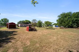 247 Chapel Hill Ln, Waxahachie, TX 75165 - Photo 26
