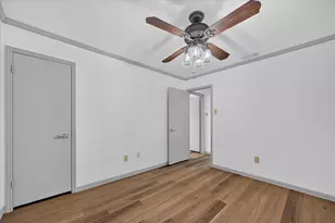 2516 Lawnview Dr, Carrollton, TX 75006 - Photo 16