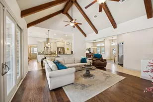 101 Beacon Ct, Mabank, TX 75143 - Photo 6