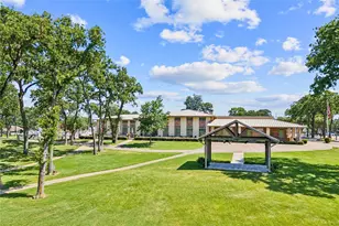 101 Beacon Ct, Mabank, TX 75143 - Photo 32