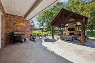 101 Beacon Ct, Mabank, TX 75143 - Photo 24