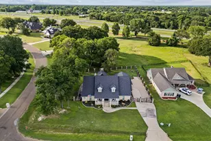 101 Beacon Ct, Mabank, TX 75143 - Photo 26