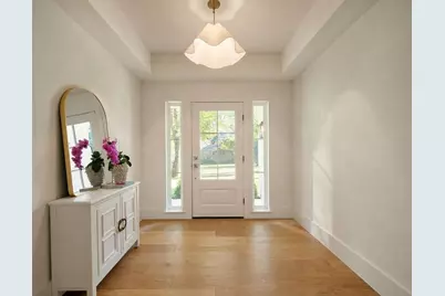 9609 Viewside Drive, Dallas, TX 75231 - Photo 2