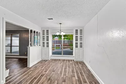 809 S Atkerson Lane, Euless, TX 76040 - Photo 10