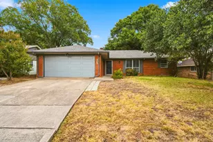 809 S Atkerson Ln, Euless, TX 76040 - Photo 1