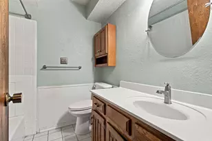 809 S Atkerson Ln, Euless, TX 76040 - Photo 18