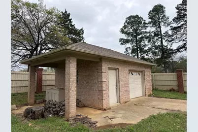 120 Burton Street, Longview, TX 75603 - Photo 32