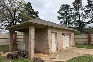 120 Burton St, Longview, TX 75603 - Photo 32
