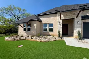 546 Roberts Run, Sherman, TX 75092 - Photo 1
