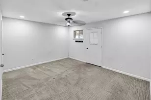1400 Moss Rose Cir, Irving, TX 75061 - Photo 20