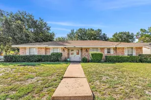 1400 Moss Rose Cir, Irving, TX 75061 - Photo 1