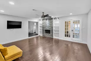 1400 Moss Rose Cir, Irving, TX 75061 - Photo 14