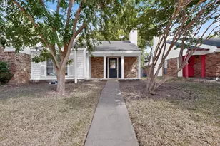 713 Denmark Dr, Mesquite, TX 75149 - Photo 1