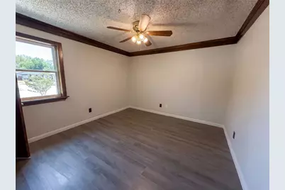 4017 Ambassador Way, Balch Springs, TX 75180 - Photo 14