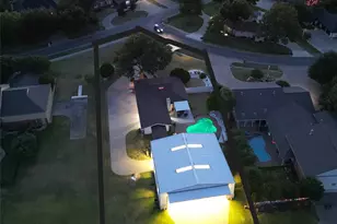 9023 Woodlawn Dr, Granbury, TX 76049 - Photo 2
