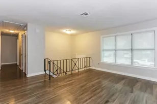 917 Montclair Dr, Garland, TX 75040 - Photo 2