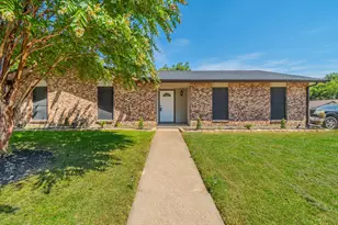 1011 Whippoorwill Ct, Arlington, TX 76014 - Photo 1