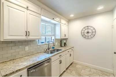 1011 Whippoorwill Court, Arlington, TX 76014 - Photo 8
