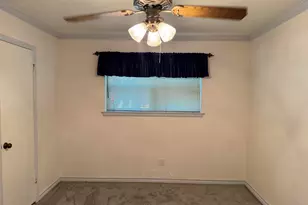 1233 Kathryn St, Hurst, TX 76053 - Photo 12