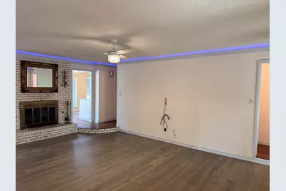 1233 Kathryn Street, Hurst, TX 76053 - Photo 4