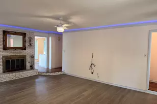 1233 Kathryn St, Hurst, TX 76053 - Photo 4