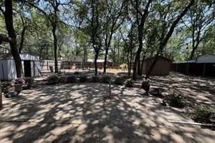 1233 Kathryn St, Hurst, TX 76053 - Photo 26