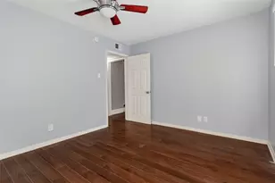 10205 Regal Oaks Dr, Dallas, TX 75230 - Photo 12