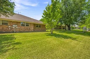 231 Bluebonnet St, Stephenville, TX 76401 - Photo 18