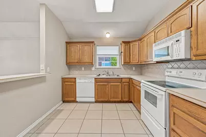 231 Bluebonnet Street, Stephenville, TX 76401 - Photo 8
