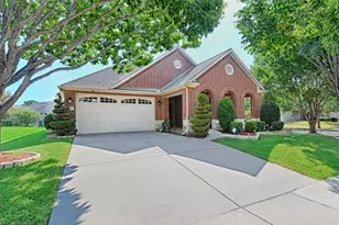7342 Reflection Bay Dr, Frisco, TX 75036 - Photo 2