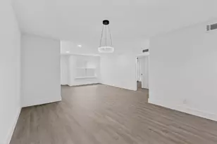 7708 Royal Ln, Dallas, TX 75230 - Photo 8