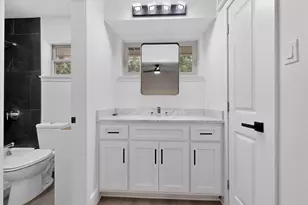 7708 Royal Ln, Dallas, TX 75230 - Photo 30