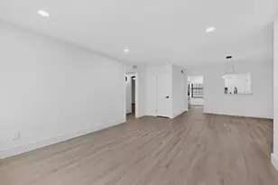 7708 Royal Ln, Dallas, TX 75230 - Photo 10