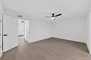 7708 Royal Ln, Dallas, TX 75230 - Photo 26