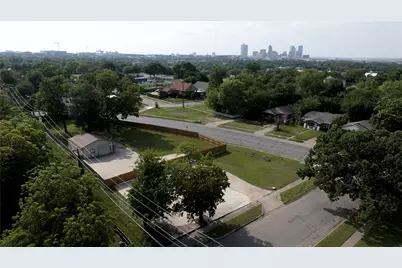 1264 E Maddox Avenue, Fort Worth, TX 76104 - Photo 16