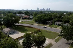 1264 E Maddox Ave, Fort Worth, TX 76104 - Photo 1