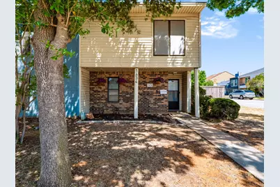1634 Sonnet Drive, Grapevine, TX 76051 - Photo 1
