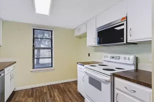 1634 Sonnet Dr, Grapevine, TX 76051 - Photo 10