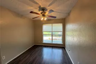 358 Valley Park Dr, Garland, TX 75043 - Photo 20