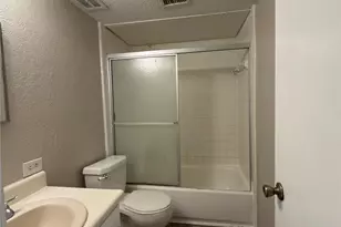 358 Valley Park Dr, Garland, TX 75043 - Photo 28