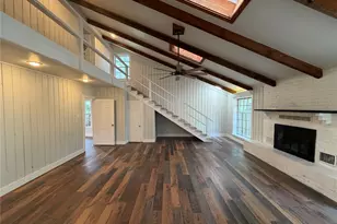 923 S Lindsay St, Gainesville, TX 76240 - Photo 8