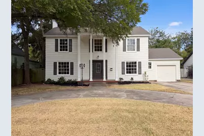 923 S Lindsay Street, Gainesville, TX 76240 - Photo 1